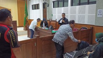 JPU Tuntut 2 Terdakwa Korupsi Poltekkes Mataram 7,6 Tahun Penjara