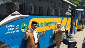 Ridwan Kamil Lepas 19 Keluarga Transmigran Jabar ke Kalimantan dan Aceh