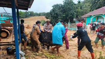    Korban Meninggal Bencana Longsor Serasan Natuna 11 Orang