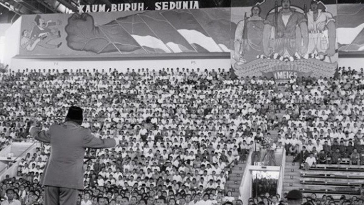 歴史 今日、1965年12月6日:MPRSリーダーシップセッションでのスピーチ、スカルノ大統領は、インドネシアを分割することが証明された場合、PKIを解散することを約束します
