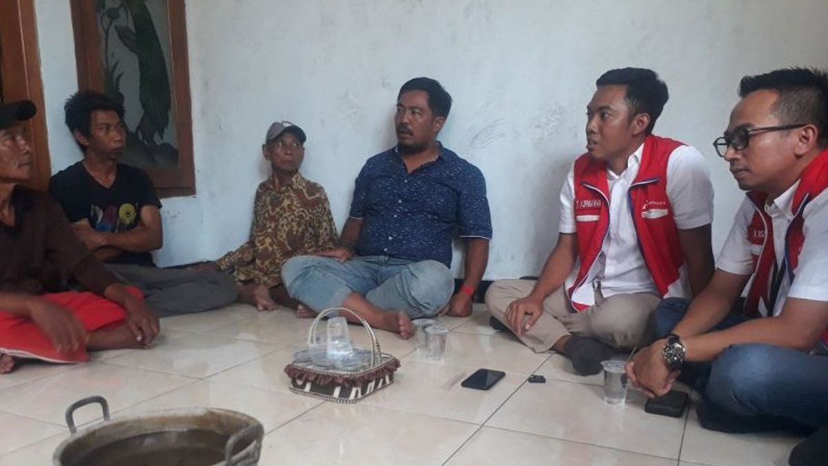 Pertamina Participates In Researching The Content Of Polluted Well Water In Kediri