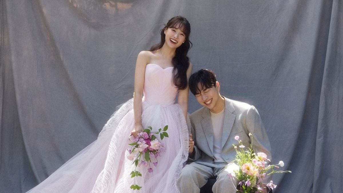 Song Jieun Umumkan Pernikahan dengan Park Whi, Rilis Foto Pra-Nikah