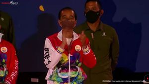 Dengar Lagu Papua Asai Bori Yambe Yoper, Jokowi Berjoget Sambil Tepuk Tangan