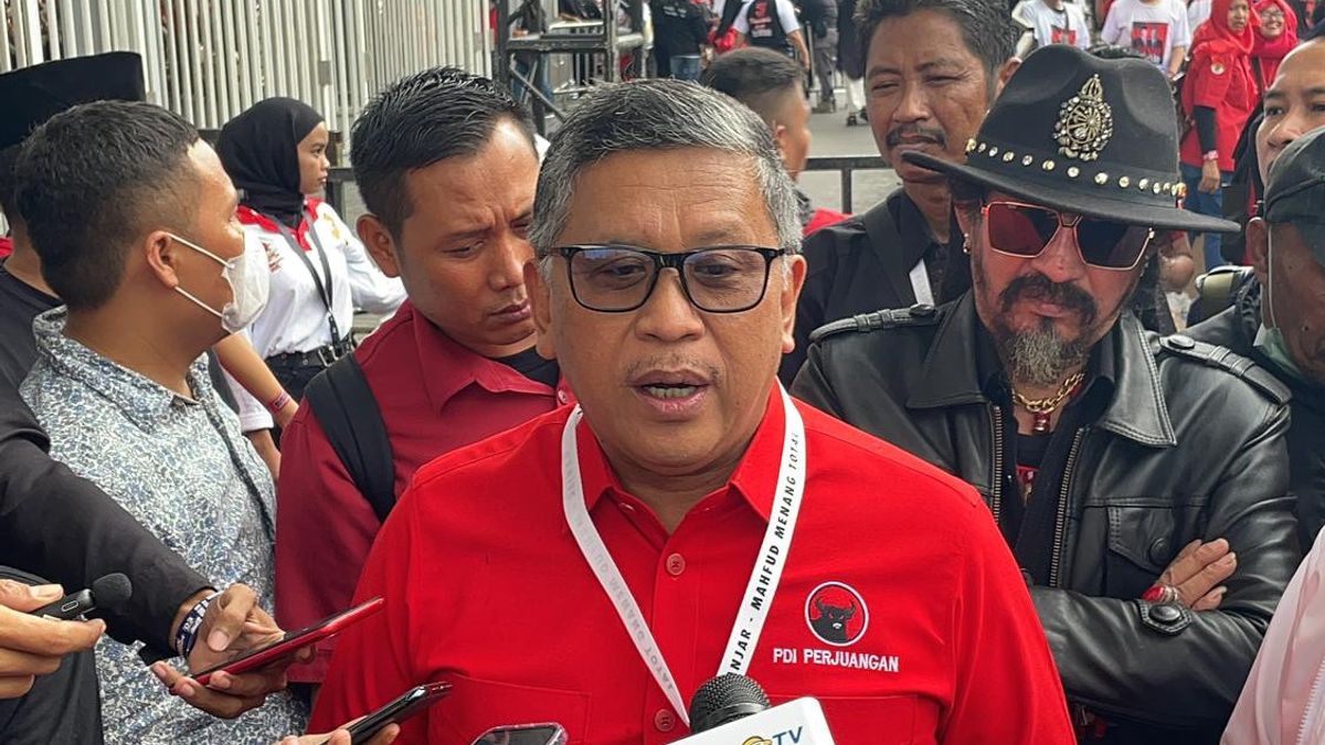 Ahok Mundur, Hasto : Le mouvement de déontologie présumé de Mahfud MD