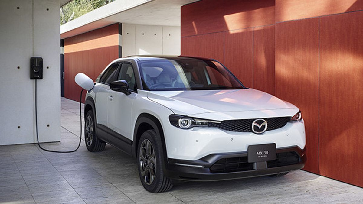 Mazda Records Impressive Sales But EV Sales Decrease Significantly