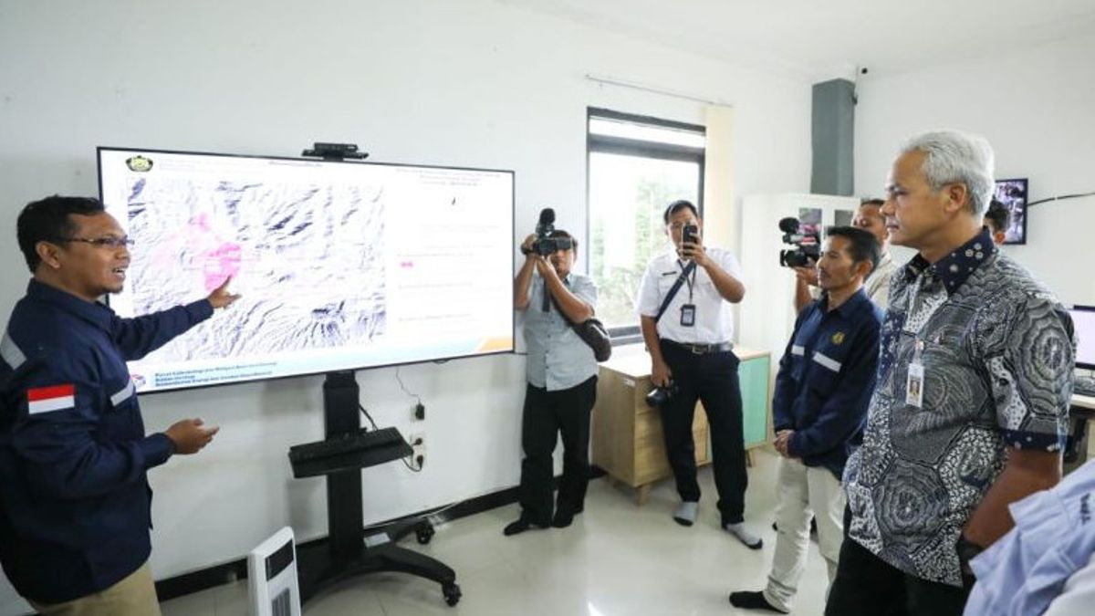 Ganjar Bakal Bantu Pengadaan Seismometer di Dieng