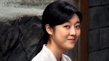 承认胃癌,女演员康秀浩的死因