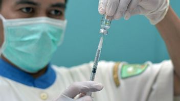 45 Kabupaten/Kota Luar Pulau Jawa-Bali Jadi Prioritas Penyuntikan Vaksin Akibat Lonjakan Kasus COVID-19
