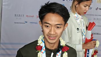 Robi Syianturi拍卖2025年东盟运动会金牌衬衫给苏门答腊