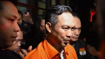 KPK没收了含有Cilacap摄政王命令THR钱收集聊天记录的手机