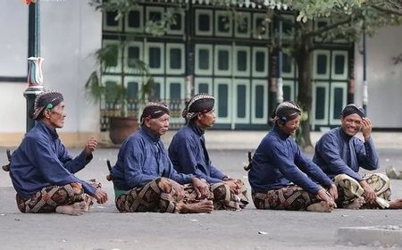 Syarat Menjadi Abdi Dalem Keraton Yogyakarta Beserta Proses Pendaftarannya: Apakah Kalian Tertarik Mencobanya?