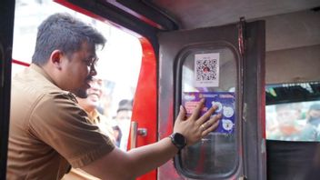 粘贴条码贴纸，鲍比纳苏提恩正式补贴900棉兰公共交通