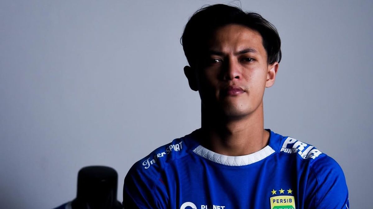 Alfeandra Dewangga和Julio Cesar 正式招募 Anyar Persib Bandung