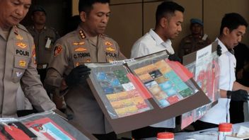 カンボジアのオンラインギャンブルシンジケートに売却されたデータ売買容疑者8人が逮捕