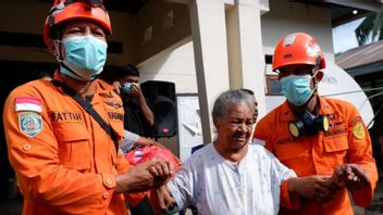 L'armée SAR évacue 528 résidents touchés par l'éruption du léotobe masculin
