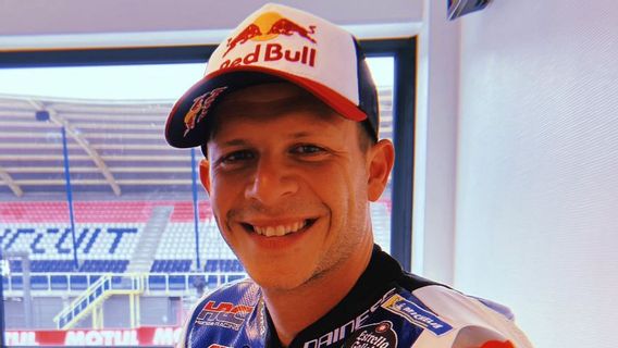 MotoGP India: Anticipating Health Problems, Stefan Bradl Brushes His Teeth Using Mineral Water