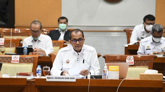 76 Tahun Hidup dengan KUHP yang Tak Pasti, Wamenkumham: RKUHP Urgen Disahkan Segera