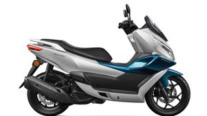 Connaissance avec le CFMoto 150SC, le défiant fort Honda PCX et Yamaha NMax