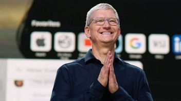 Revealed! Apple CEO Tim Cook Admits He Owns Bitcoin (BTC)