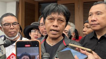 Adian Napitupulu confie qu’il y aura une réunion Megawati-JK