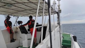 Tim SAR Cari Korban Hilang dalam Kecelakaan Kapal di Perairan Bintan Kepri 