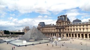Kronologi Perampokan Museum Louvre, Permata Tak Ternilai Raib dalam Waktu 4 Menit 