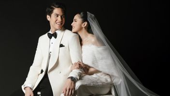 자카르타에서 결혼식을 마친 후, 엘 룰미-시파 하드주, 발리에서 친밀한 파티를 열다