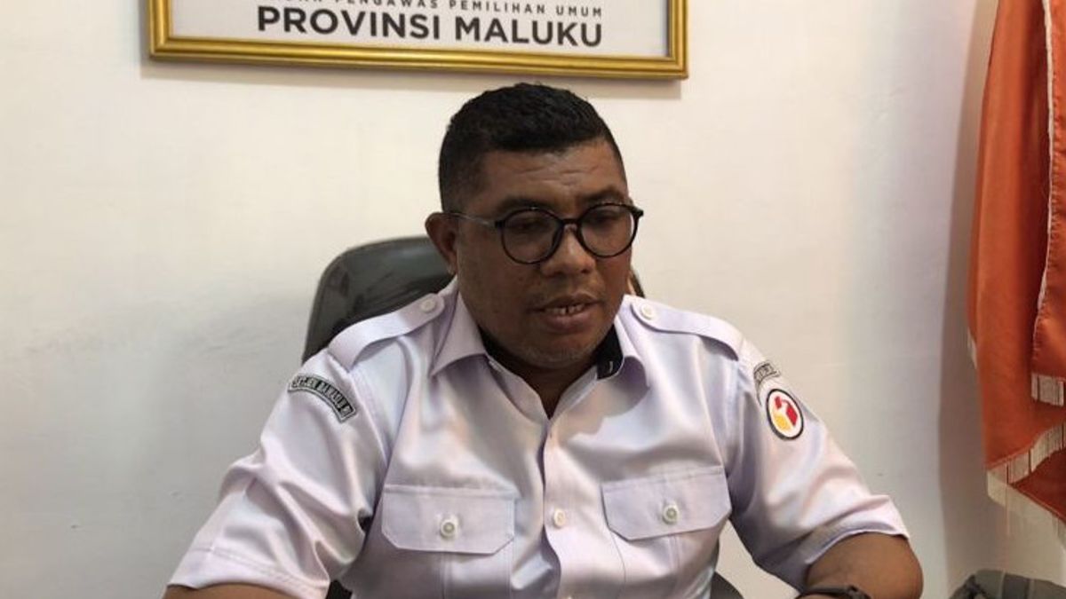 Maluku Bawaslu Fires 7 TPS Supervisors For Being A Parpol Cadre