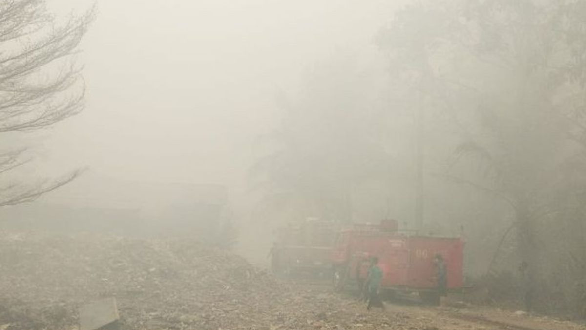 Kebakaran TPA Bakung  Lampung Dilaporkan Terus Meluas