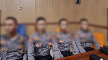 占碑警察局检视22名涉嫌对20名少年士官实施暴力的高级士官
