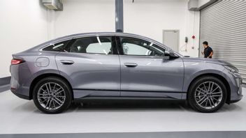 The BYD Seal 6 EV Sedan Used To Paving In Neighboring Countries With A Distance Of 400 Km