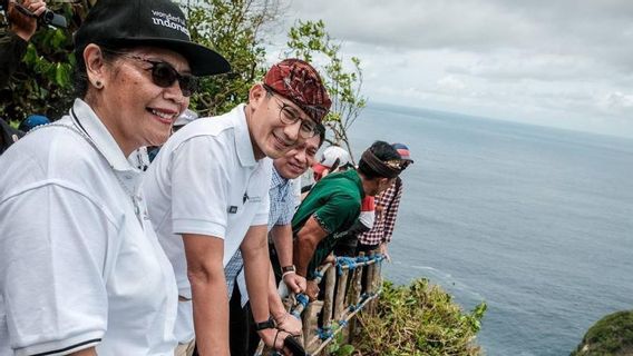 Minister Sandiaga Goda Investor Investment For The Development Of Tourism In Nusa Penida