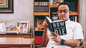 Ketua KPK Singgung Anies Baswedan soal Buku <i>How Democracies Die</i>: Buku Lama itu Pak