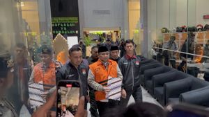 Eks Menag Yaqut Cholil Qoumas Ditahan KPK, Pakai Rompi Oranye, Tangan Diborgol 