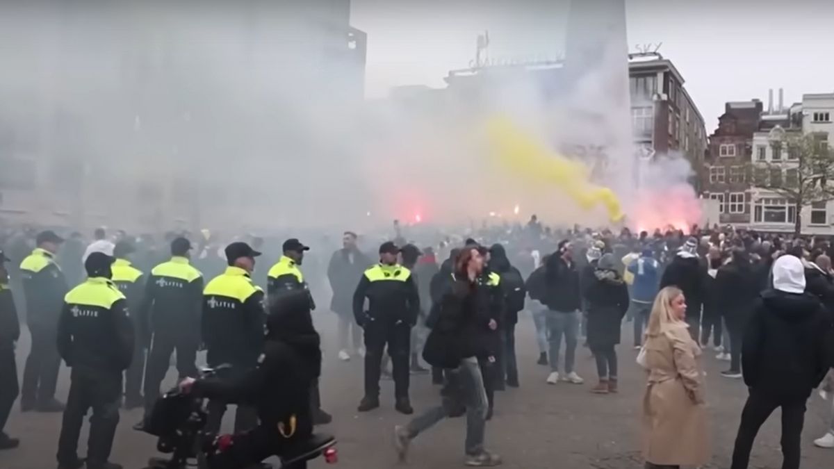 Maccabi Supporter Tel Aviv Causes Clashes, Ajax Issues Official Statement