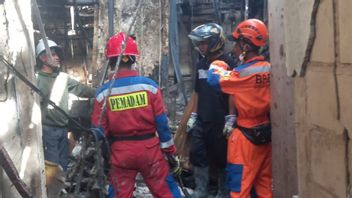 Mulai Bersihkan Puing Kebakaran Glodok Plaza, Pengelola: Agar Cepat Beroperasi Kembali