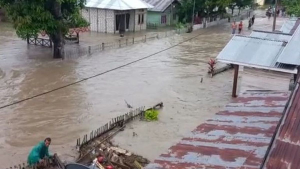 BPBD تسرع إدارة تأثير الفيضانات في شرق اللووك