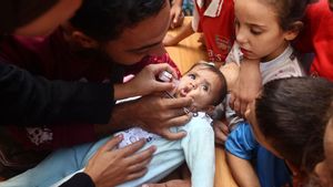 2.400 Anak-anak Divaksin pada Hari Pertama Program Vaksinasi di Jalur Gaza