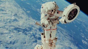 Deux Astronautes De La NASA Retardent La Sortie Dans L’espace, Les Déchets Spatiaux Menacent à Nouveau Des Vies!