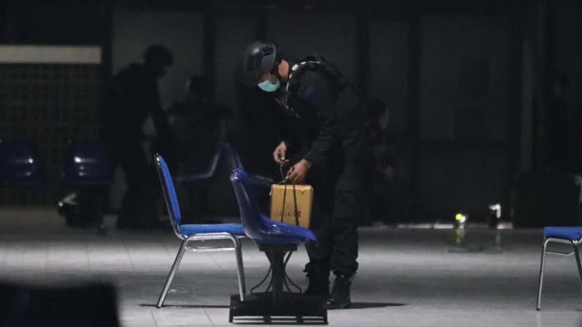  Objets Suspects Qui Font Apparaître Agité, Dans Terminal Purbaya Madiun Assuré Pas De Bombe