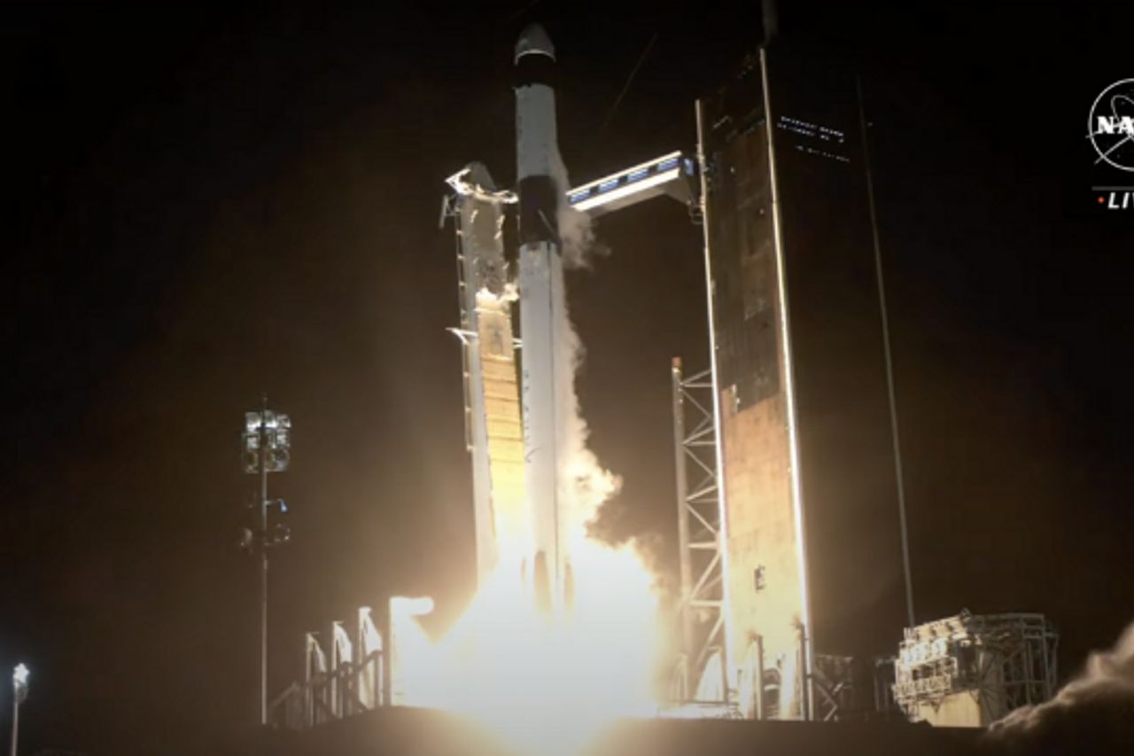 SpaceXは、月と火星のミッションに備えて、4カ国からISSに宇宙飛行士を打ち上げます