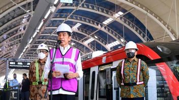 LRT Jabodebek Alami Gangguan, Jokowi: Don't disturb our own products