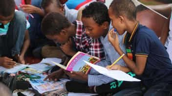 Ausubel's Learning Theory: Advantages and Implementation