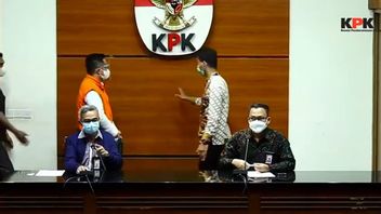 Gratification Case, Confidant Of Former Jambi Governor Zuma Zola Detained By KPK