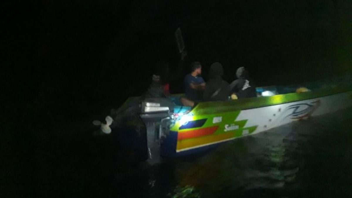 2日間の行方不明、ハルマヘラ住民の4人の <i>ロングボート</i> の乗客が無事に発見されました
