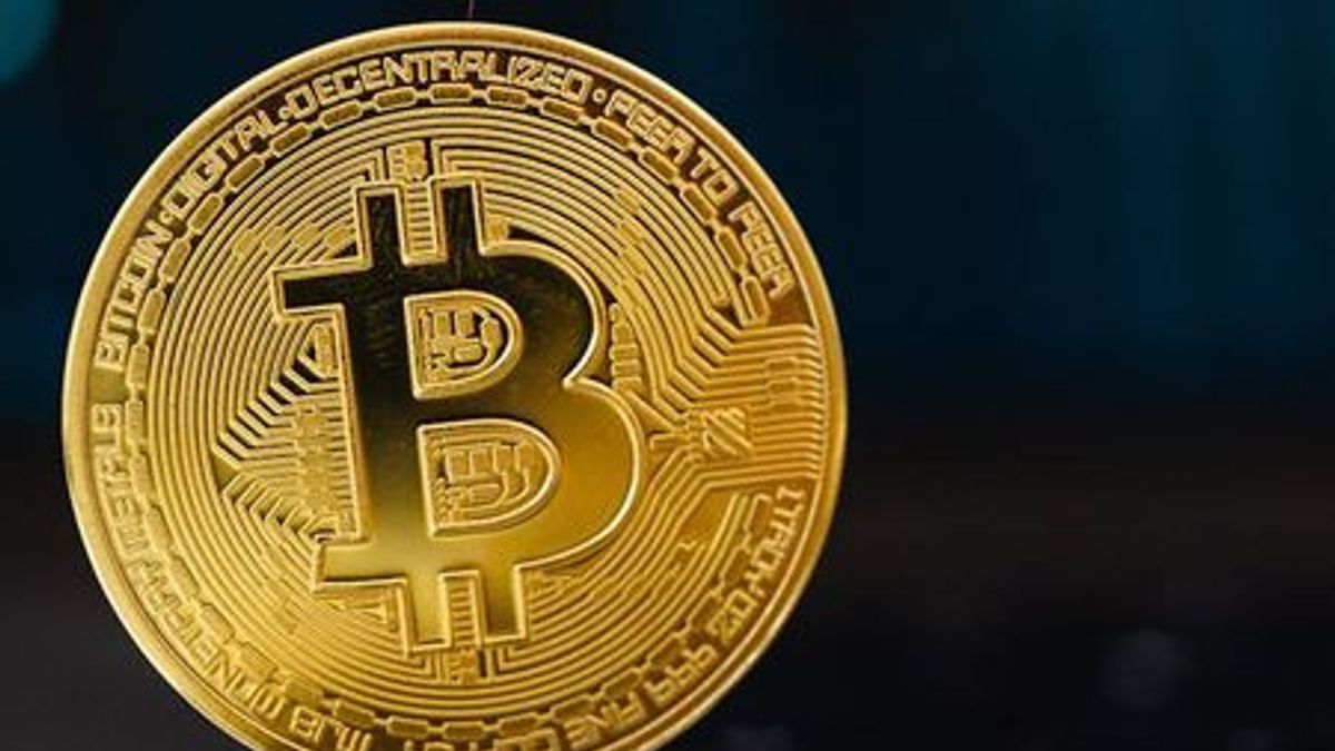 La Magique de la cryptographie: Bitcoin se renforce après la mi-temps, quel est le potentiel à long terme?