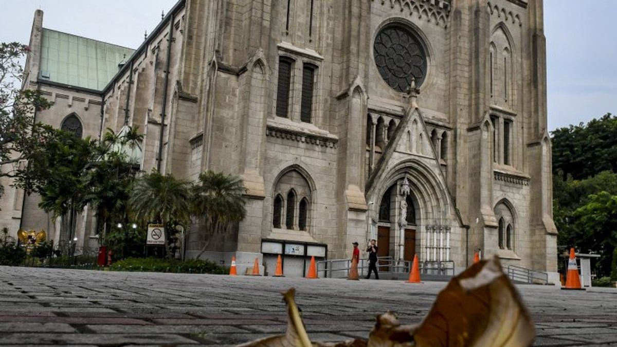 这是雅加达大教堂教堂2022年圣周的时间表
