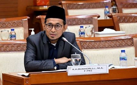 Profil Bukhori Yusuf Anggota DPR yang Dilaporkan Gara-Gara KDRT