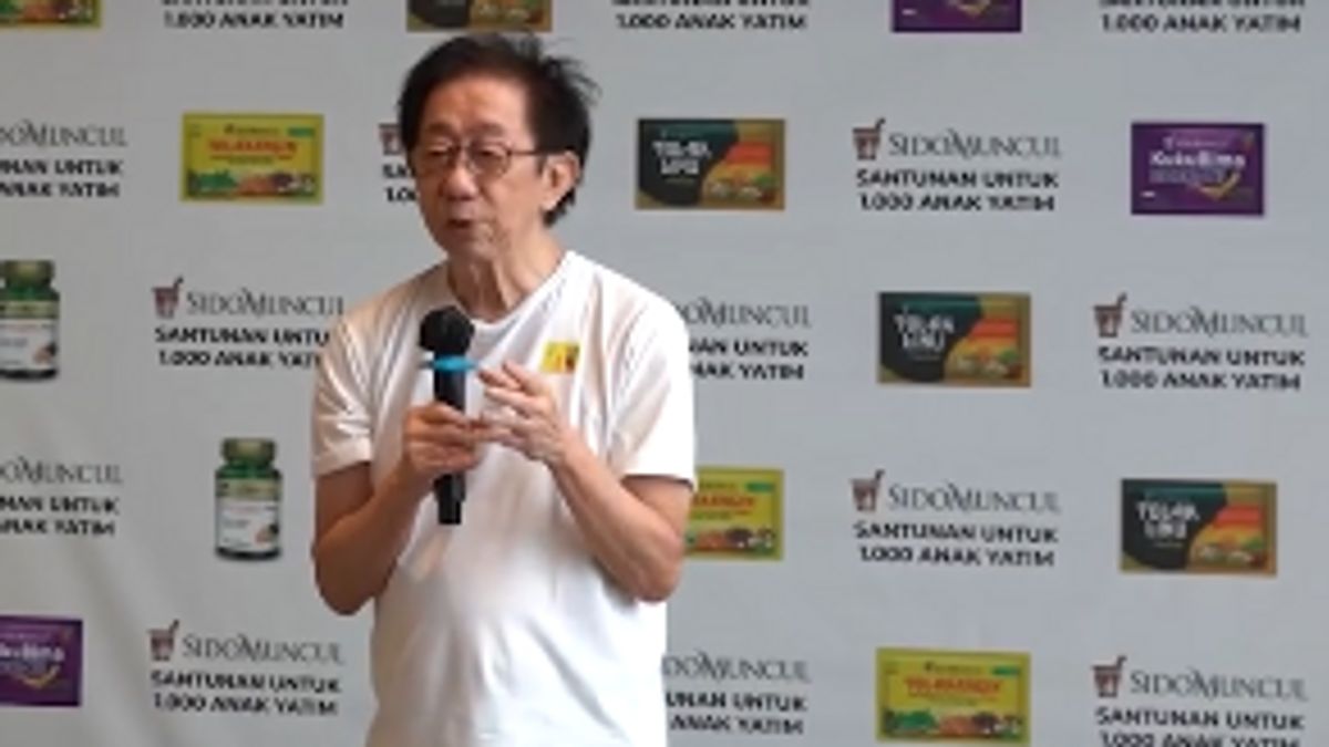 Sido Muncul为1000名德瓦法社区居民在Semarang提供补助