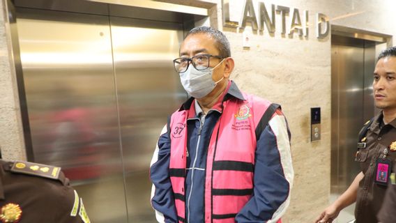 Tak Hanya Sebar Narasi Lawan Kejagung, Tiga Tersangka Perintangan Bayar Pendemo hingga Seminar